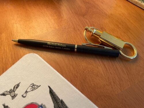 These matte-finish classic twist-action Sherlock Holmes pens makes a great choice for your pen purchase. The slim durable plastic barrel is adorned with brass trims.. This classic pen style is offered with a Black ink cartridge - medium ballpoint tip. With their quality design, these exquisitely designed pens are sure to be widely appreciated.