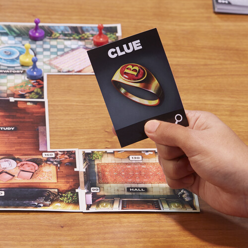 Clue Treachery at Tudor Mansion - Image 4